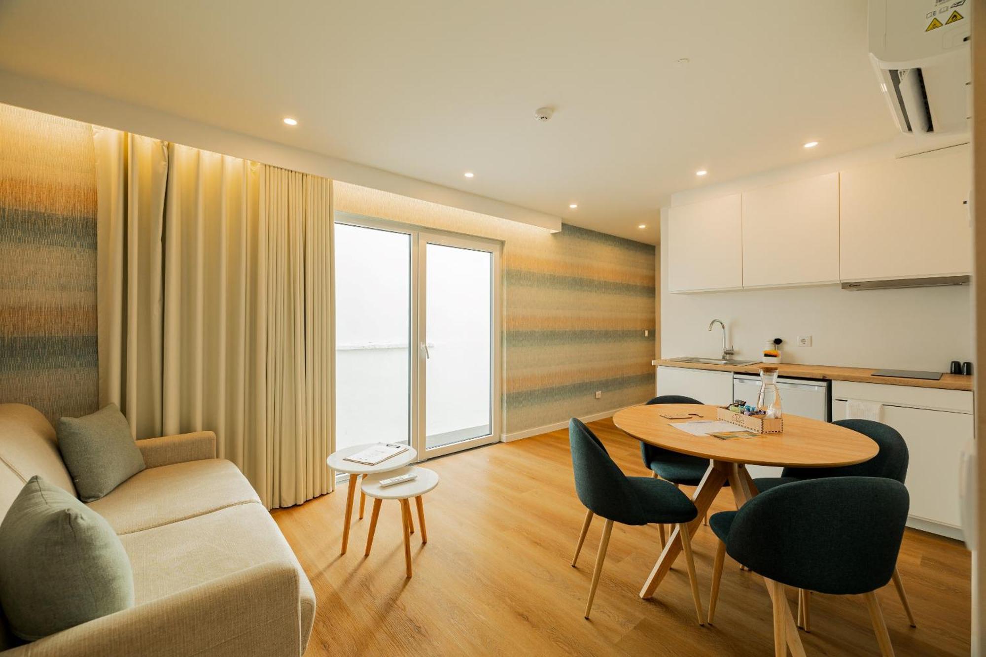 Casa Do Contador - Suites & Pool ปอนตาเดลกาดา ภายนอก รูปภาพ